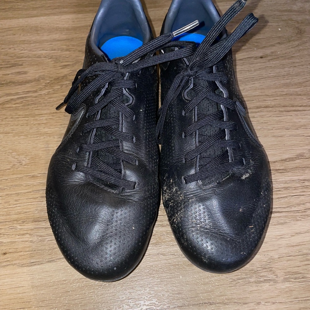 Nike Black Athletic Shoes